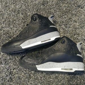 Jordan 4Y